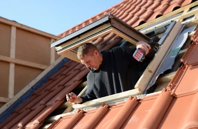 Pose de fenêtres de toit Velux à Riantec